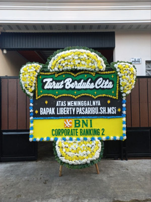 Papan Bunga Duka di Bangetayu Kulon