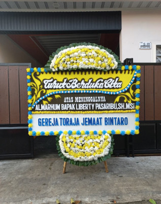 Papan Bunga Duka di Bangetayu Kulon